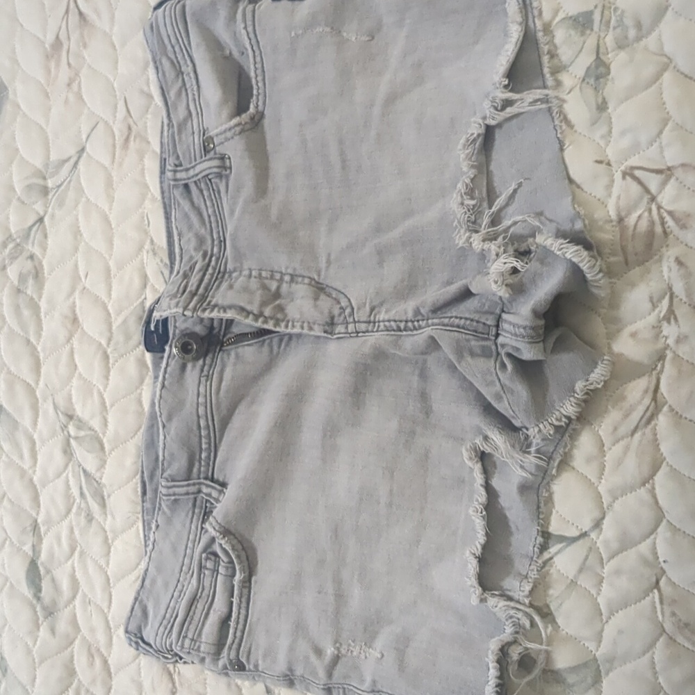 Silver Elyse light grey shorts